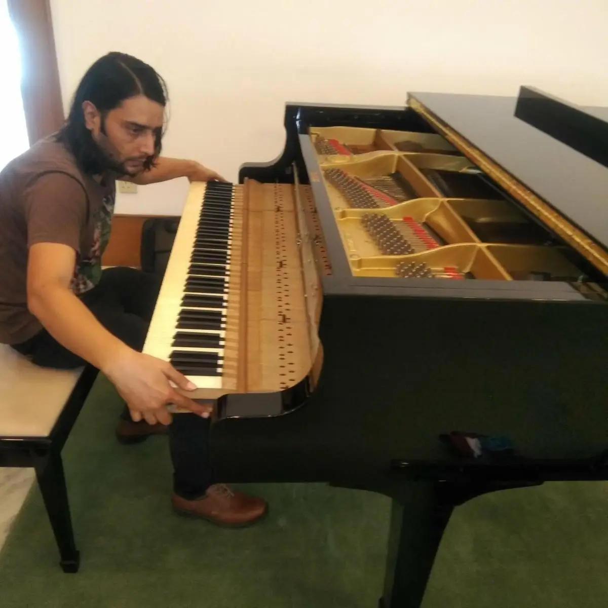 Piano-Repair-in-Delhi